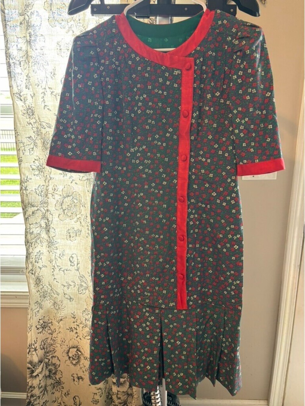 Vintage Floral Midi Dress